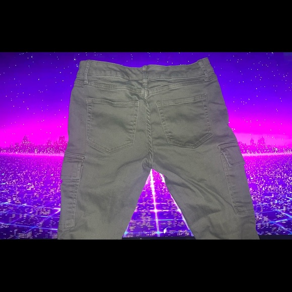 Pants - Picture 2 of 4